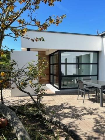 Maison Villa Montmarin Vue Mer Bretagne Nord Vers Roscoff Carantec Morlaix Plouescat Locquenole Avec Son Spa Et Sa Vue Mer Eksteriør billede